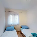 Goga Apartamento *